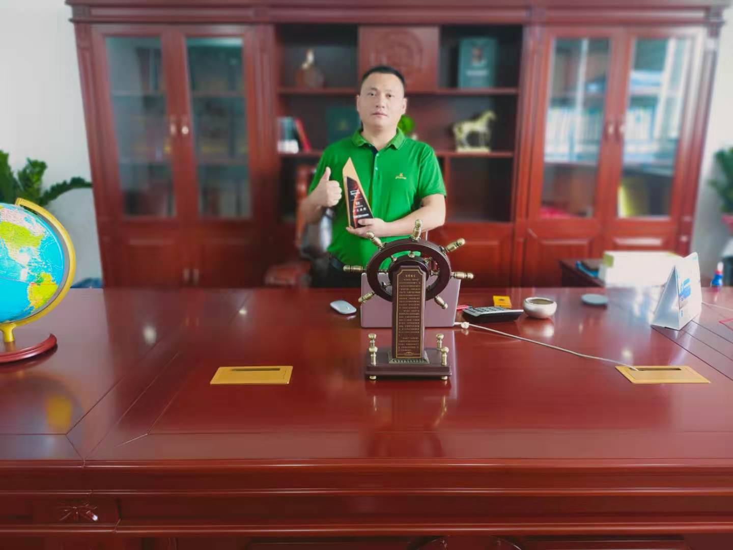 恭喜賀喜特萊得榮獲2020年度"即熱式電熱水器十大品牌”榮譽(yù)稱號